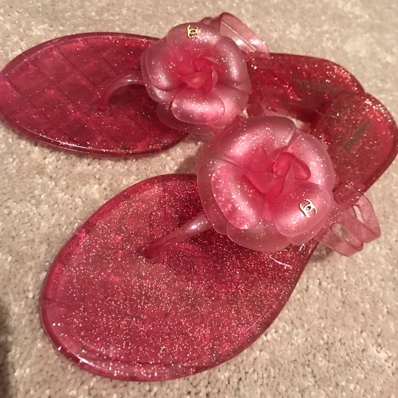 chanel pink jelly sandals